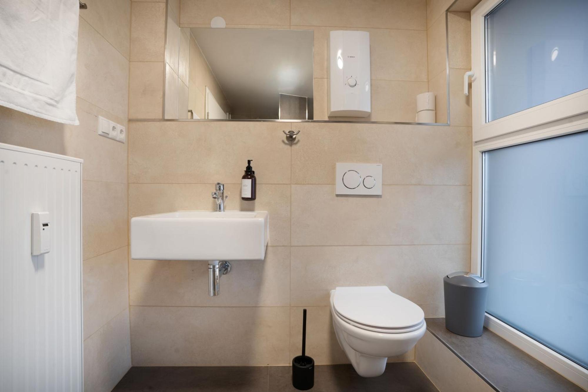 Schoene In I Home2share Apartment