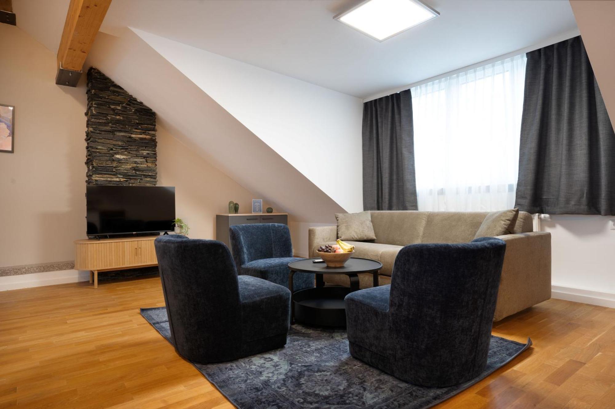 Schoene In I Home2share Apartment *